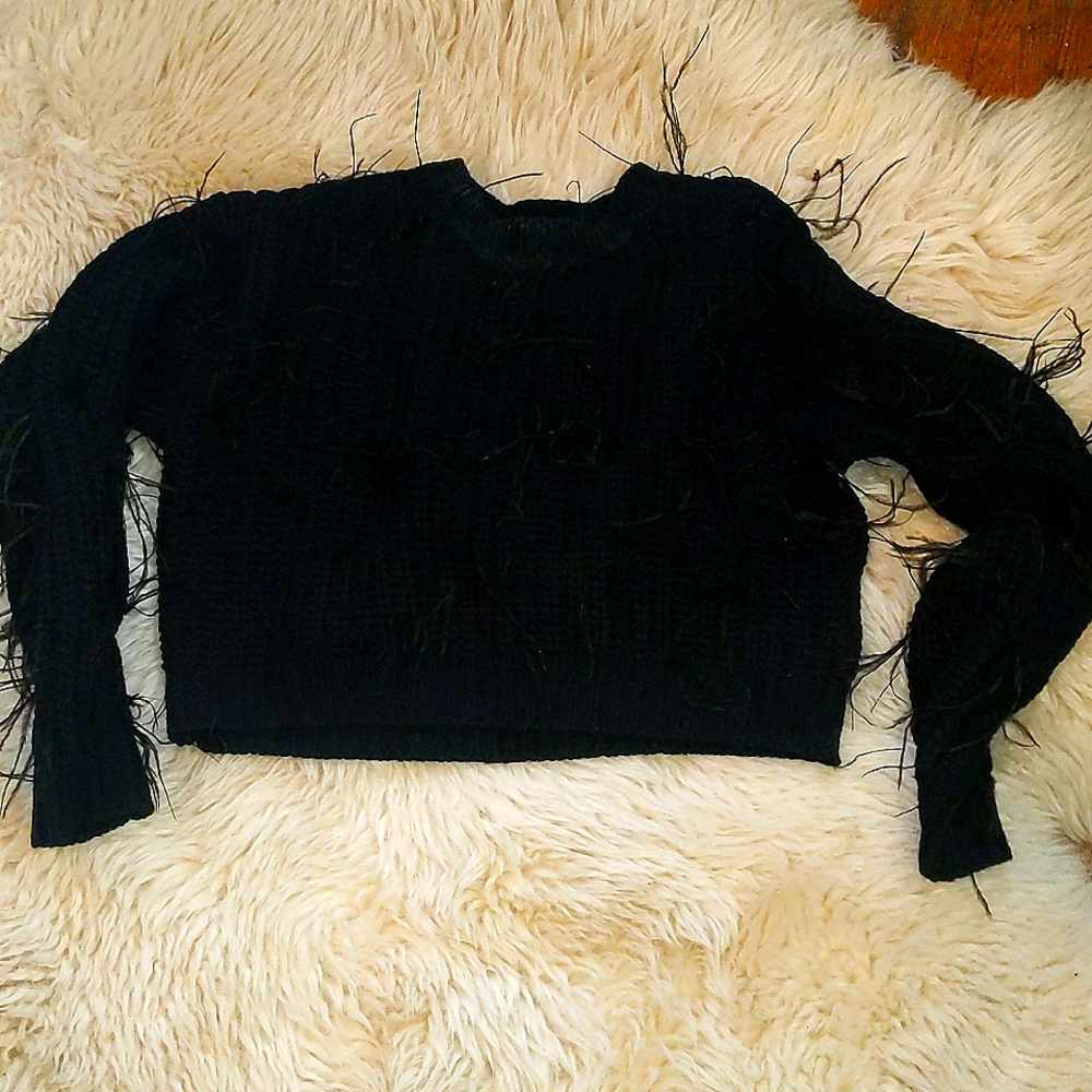 NWT boohoo feather chunky cropped sweater